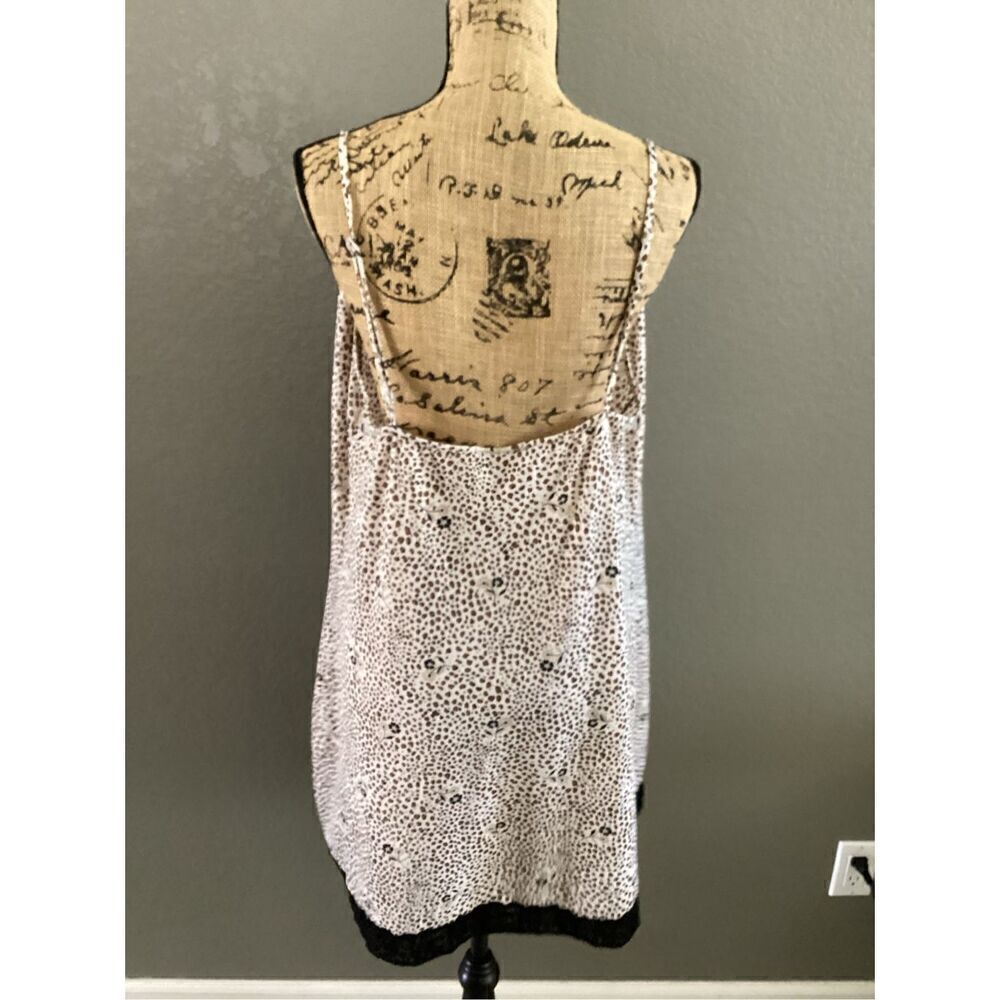 Private Property Gown - Picture 5 of 8